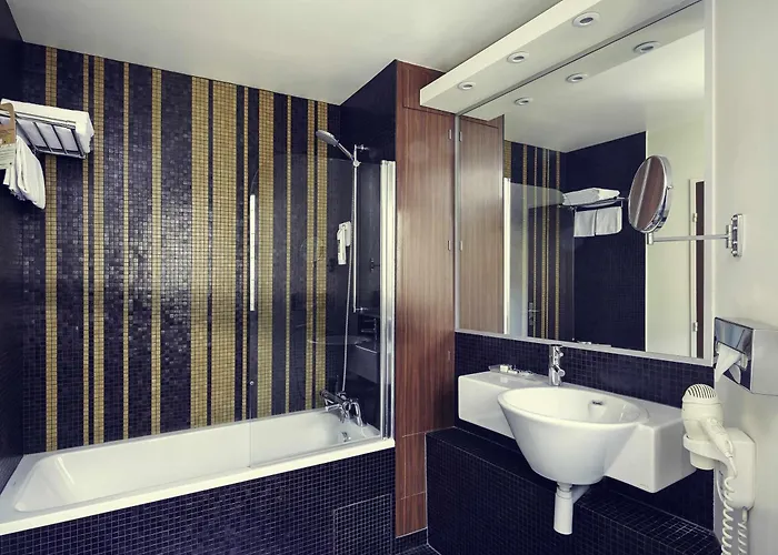 Hotel Relais De Lyon By Malone Parigi
